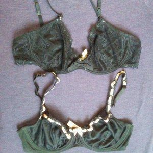 Lot of 2 Victoria's Secret Bras